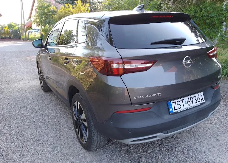 Opel Grandland X cena 57900 przebieg: 197000, rok produkcji 2018 z Kałuszyn małe 742